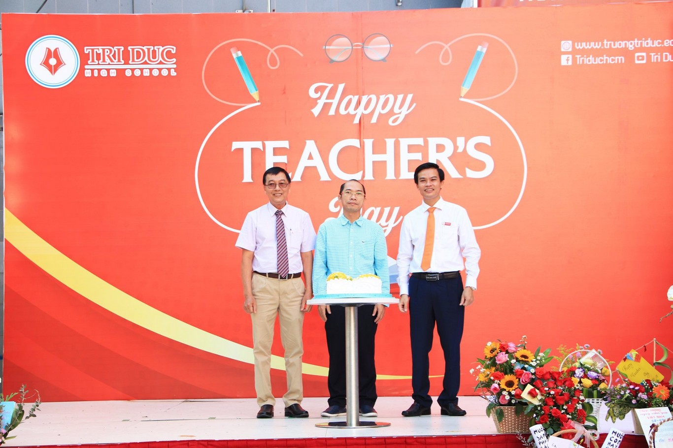 ngày nhà giáo việt nam 20-11-2020 tại trường trí đức quận tân phú tp hồ chí minh