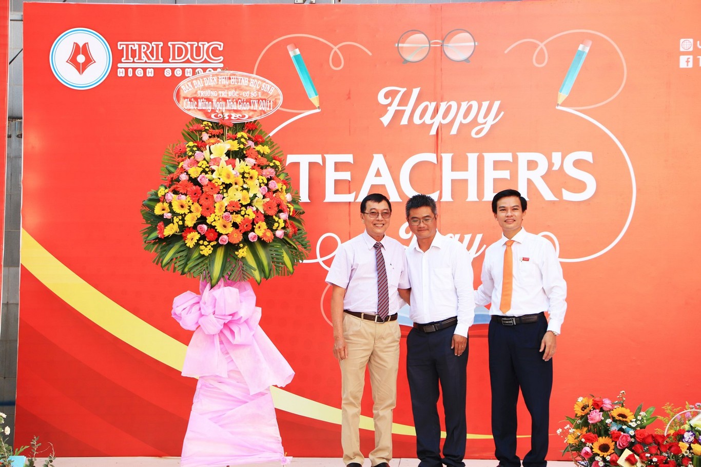 ngày nhà giáo việt nam 20-11-2020 tại trường trí đức quận tân phú tp hồ chí minh
