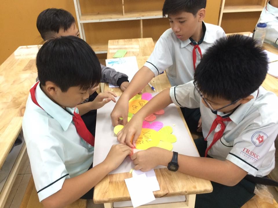 ren luyen ky nang giao tiep va ung xu - truong noi tru ban tru tri duc tphcm